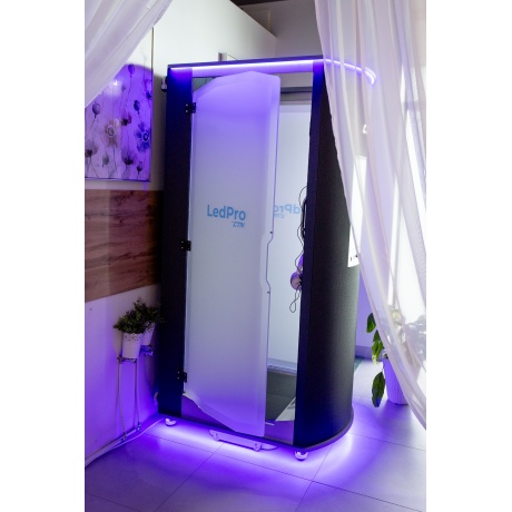 LEDPRO™ VERTICAL – KOGU KEHA PUNASE VALGUSE TERAAPIA